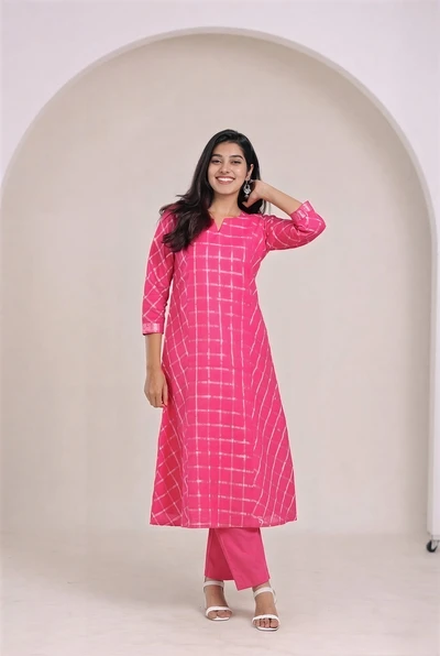 Rani Pink Check Chungidi With Peacock Border A-Line Kurta Set With Dupatta