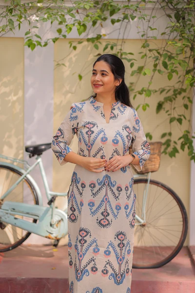 Ivory Grace Collar Kurta